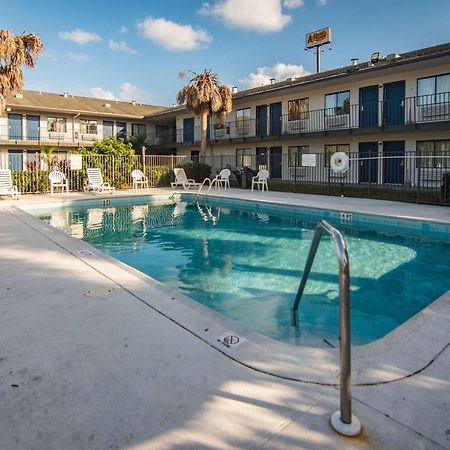 Motel 6-Ft. Pierce, Fl ฟอร์ตเพียร์ซ ภายนอก รูปภาพ