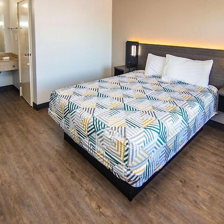 Motel 6-Ft. Pierce, Fl ฟอร์ตเพียร์ซ ภายนอก รูปภาพ