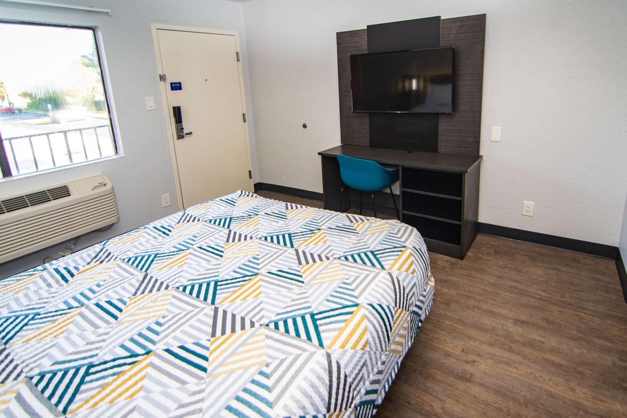Motel 6-Ft. Pierce, Fl ฟอร์ตเพียร์ซ ภายนอก รูปภาพ