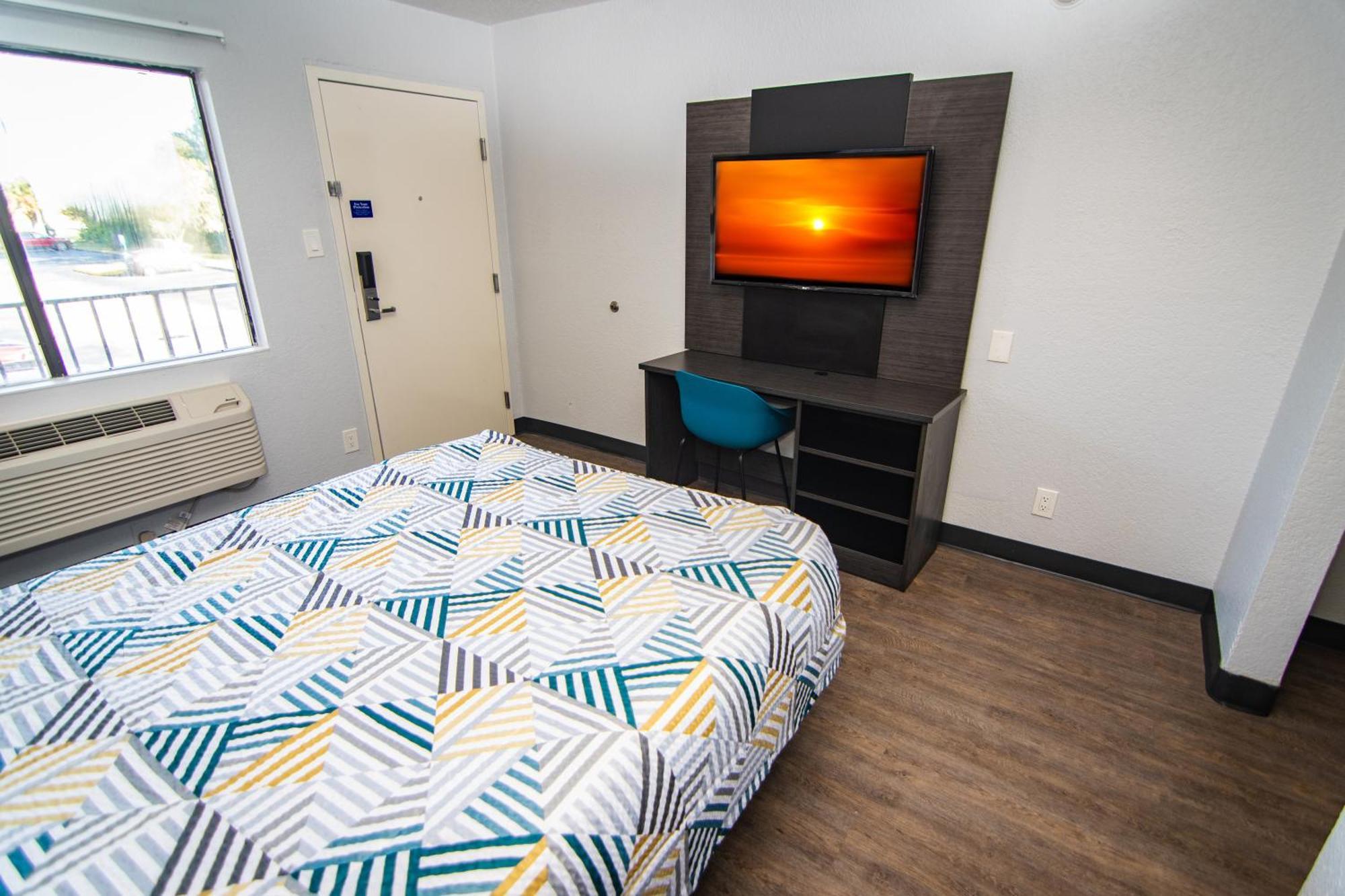 Motel 6-Ft. Pierce, Fl ฟอร์ตเพียร์ซ ภายนอก รูปภาพ