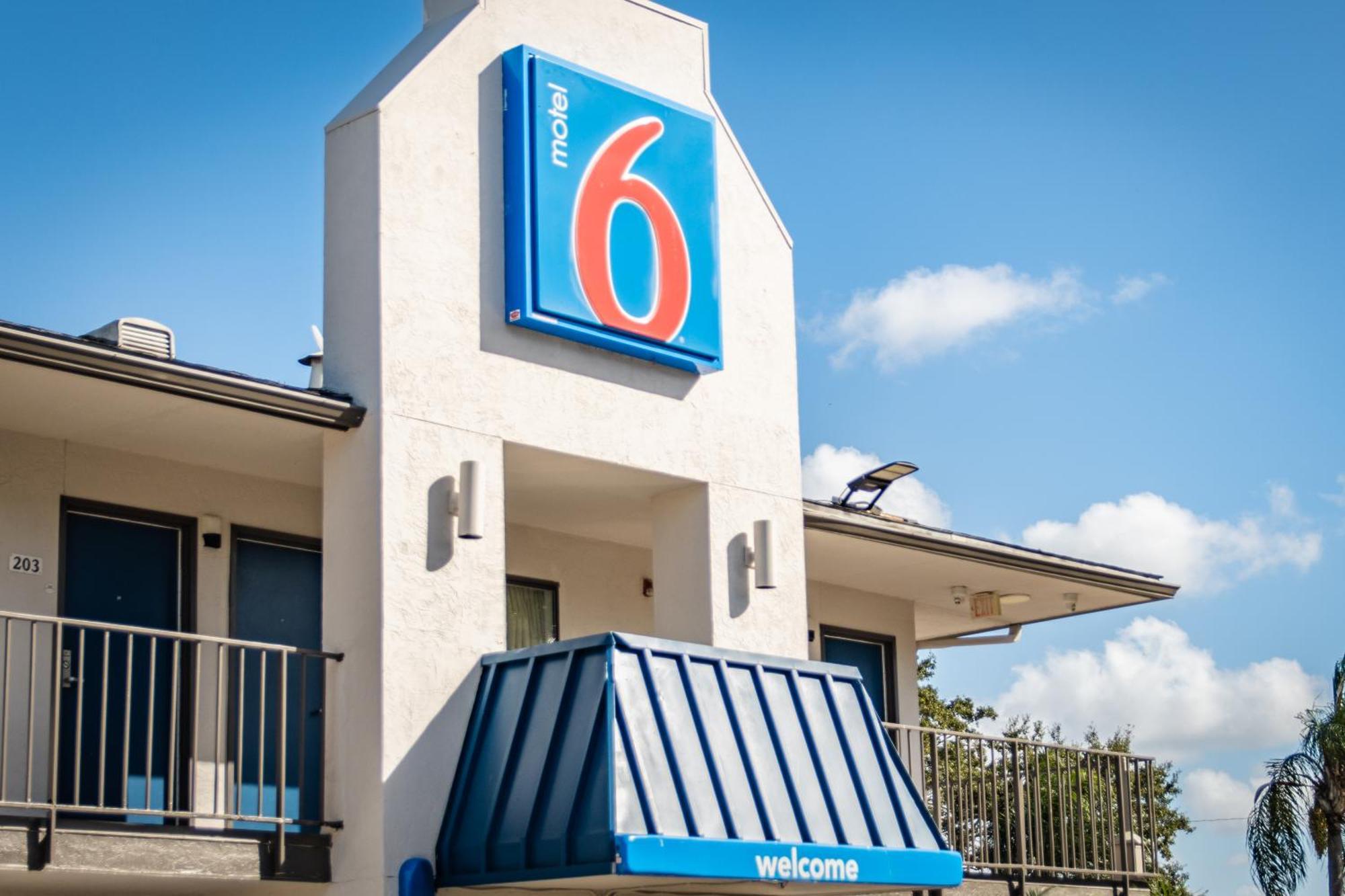 Motel 6-Ft. Pierce, Fl ฟอร์ตเพียร์ซ ภายนอก รูปภาพ