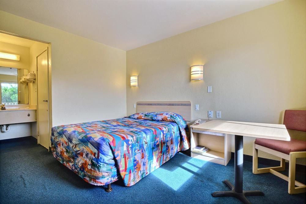 Motel 6-Ft. Pierce, Fl ฟอร์ตเพียร์ซ ภายนอก รูปภาพ