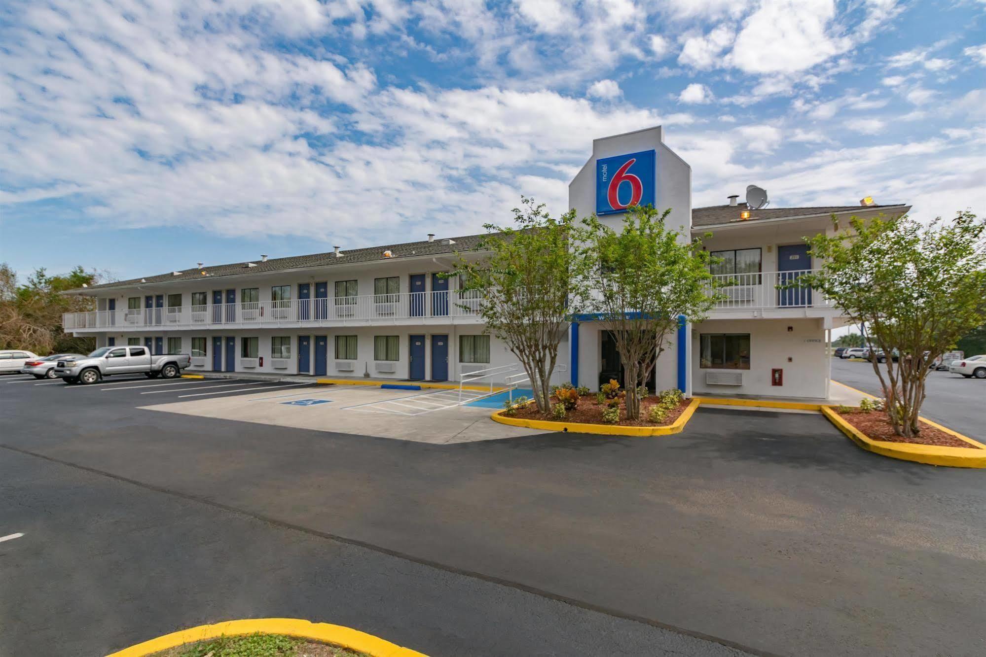 Motel 6-Ft. Pierce, Fl ฟอร์ตเพียร์ซ ภายนอก รูปภาพ